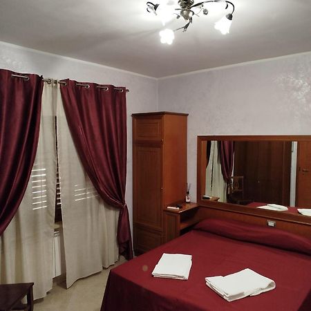 Affittacamere Stranamore ฟรัสกาตี ภายนอก รูปภาพ