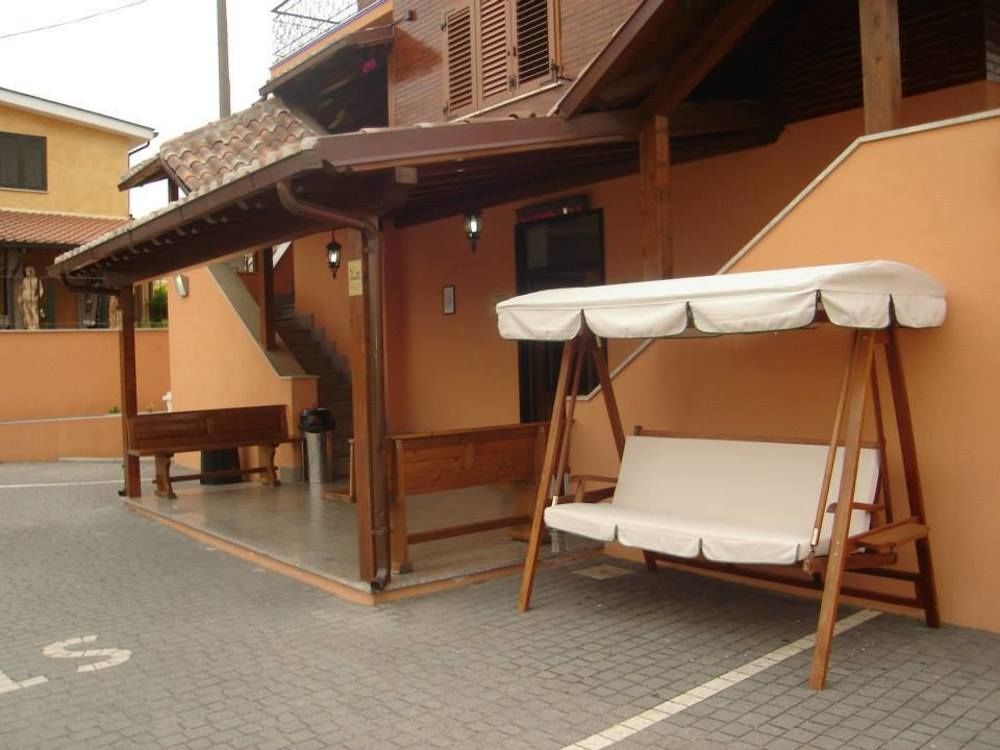 Affittacamere Stranamore ฟรัสกาตี ภายนอก รูปภาพ