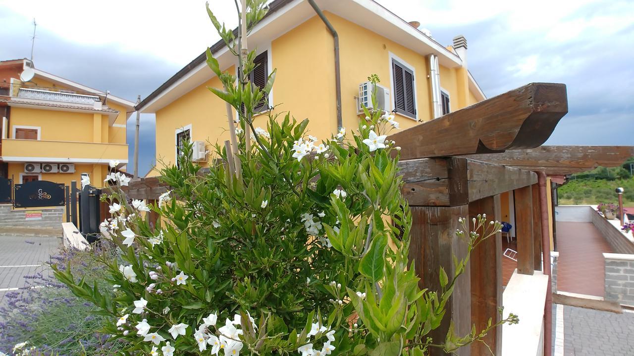 Affittacamere Stranamore ฟรัสกาตี ภายนอก รูปภาพ